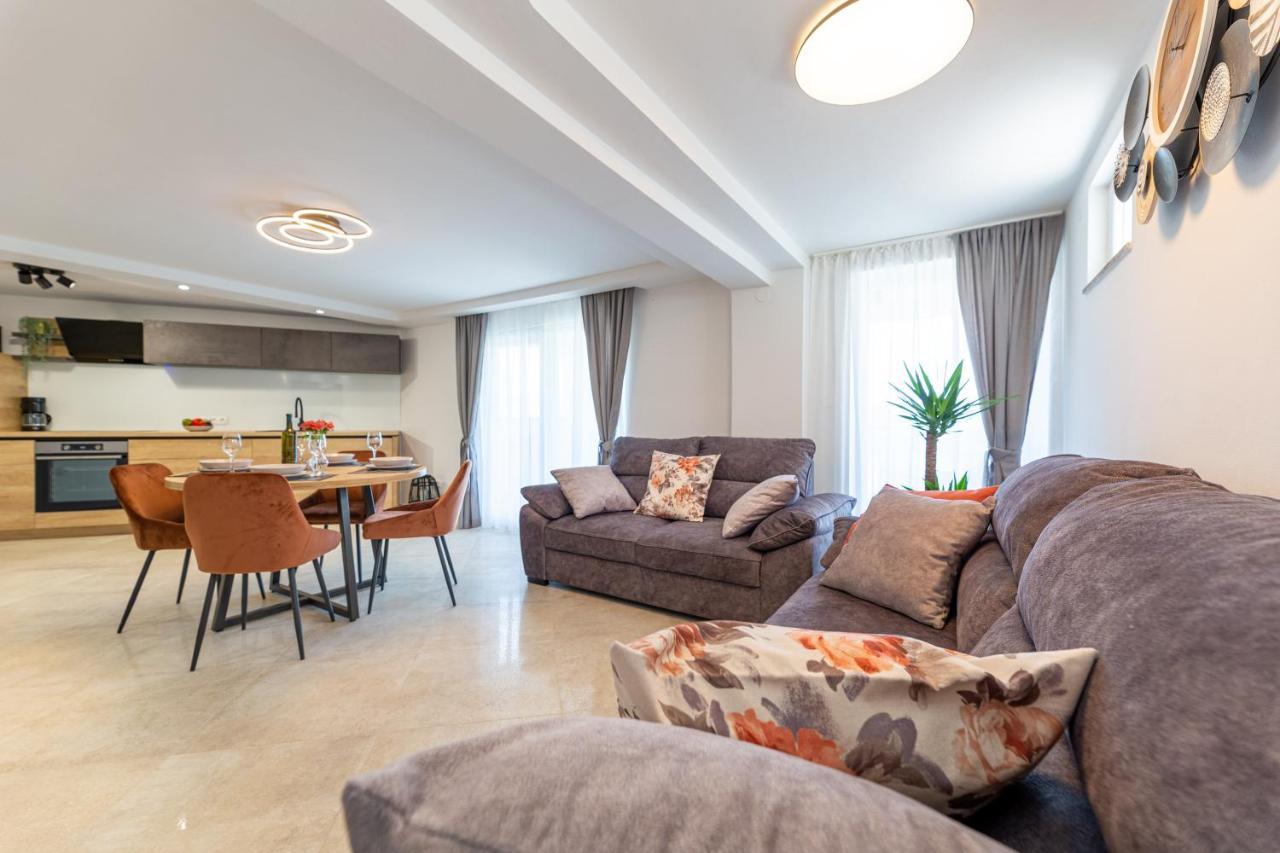 Apartment Miko